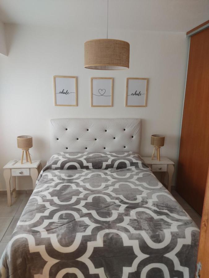Dpto De 1 En El Centro De La Ciudad Apartment Rosario